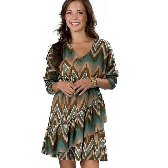 Ariat Chevron Midi Dress – Boho /Western Chic with Asymmetrical Flair Sz L - Picture 1 of 9